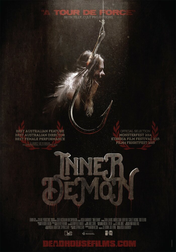 Демон внутри (2014) постер